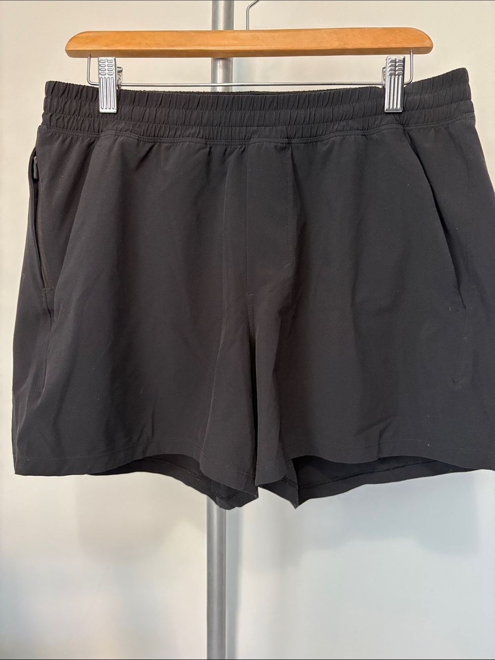 LULULEMON athletica Midnight Black Shorts